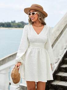 SHEIN VCAY Màu thuần Dệt hoa Tay áo dài Đầm - Màu be - Xem 4