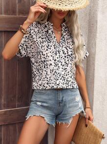 SHEIN LUNE Blusa De Manga Murciélago Con Cuello Muesca Y Estampado Completo - Multicolor - Ver 6