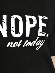 SHEIN LUNE 大碼標語圖案不對稱領T恤和鏤空緊身打底褲 - 黑色 - 查看 7