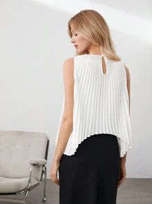 BizChic 女性不對稱圓擺褶皺無袖上衣 - 白色 - 查看 3