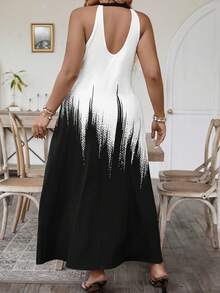 SHEIN Clasi Vestido De Talla Grande Con Cuello Halter Y Gradientes De Colores - Blanco y Negro - Ver 2