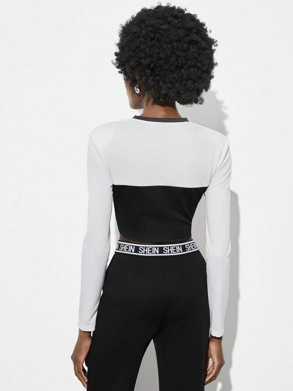 Women's Color Blocking Long Sleeve Cropped T-Shirt