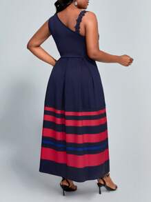 SHEIN Lady Plus Size Sleeveless Striped Dress - Multicolor - View 2