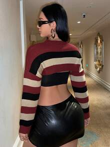 SHEIN ICON 大尺碼女士顏色拼接條紋短版毛衣,圓領設計 - 紅色 - 查看 2