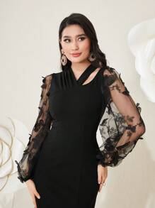 Modelyn 女用蝴蝶刺繡網布拼接不對稱領口洋裝 - 黑色 - 查看 1