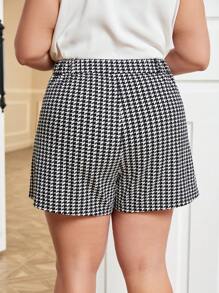 SHEIN Clasi Kích thước lớn Của phụ nữ Đồ họa Houndstooth Thẳng Quần short - Đen và trắng - Xem 2