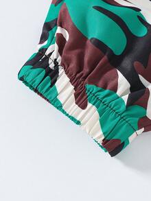 SHEIN 少女夏季吊帶迷彩工裝褲,2 件/套 - 軍綠色 - 查看 7