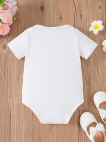 Baby Girl's St. Patrick's Day Envelope Neck Letter Print Bodysuit For Spring And Summer - White - View 2