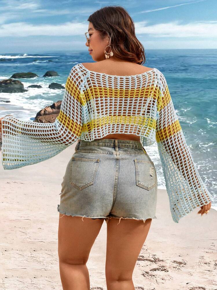 Plus Size Women's Hollow Out & Contrast Color Bell Sleeve Knit Top