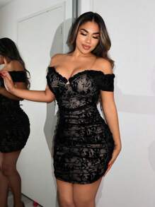 SHEIN SXY Vestido con escote descubierto de manga corta, con volantes, negro, sexy, para fiesta de cumpleaños, baile de graduación o Día de San Valentín - Negro - Ver 3