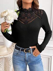 SHEIN Frenchy Camiseta Ajustada Con Empalme De Encaje Negro De Jacquard Con Textura Para Mujer - Negro - Ver 4