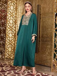 Al Najma Women'S Loose Fit Casual Dress With Embroidery Details And Slit Neckline Kaftan Jalabiya Dress - Dark Green - View 5
