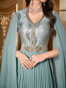 Patchwork Embroidered Trim Cape Sleeve Dress - Green - View 8