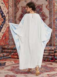 Al Najma Women's Loose Fit Kaftan With Contrasting Colors & Printed Round Neckline - Mint Blue - View 2