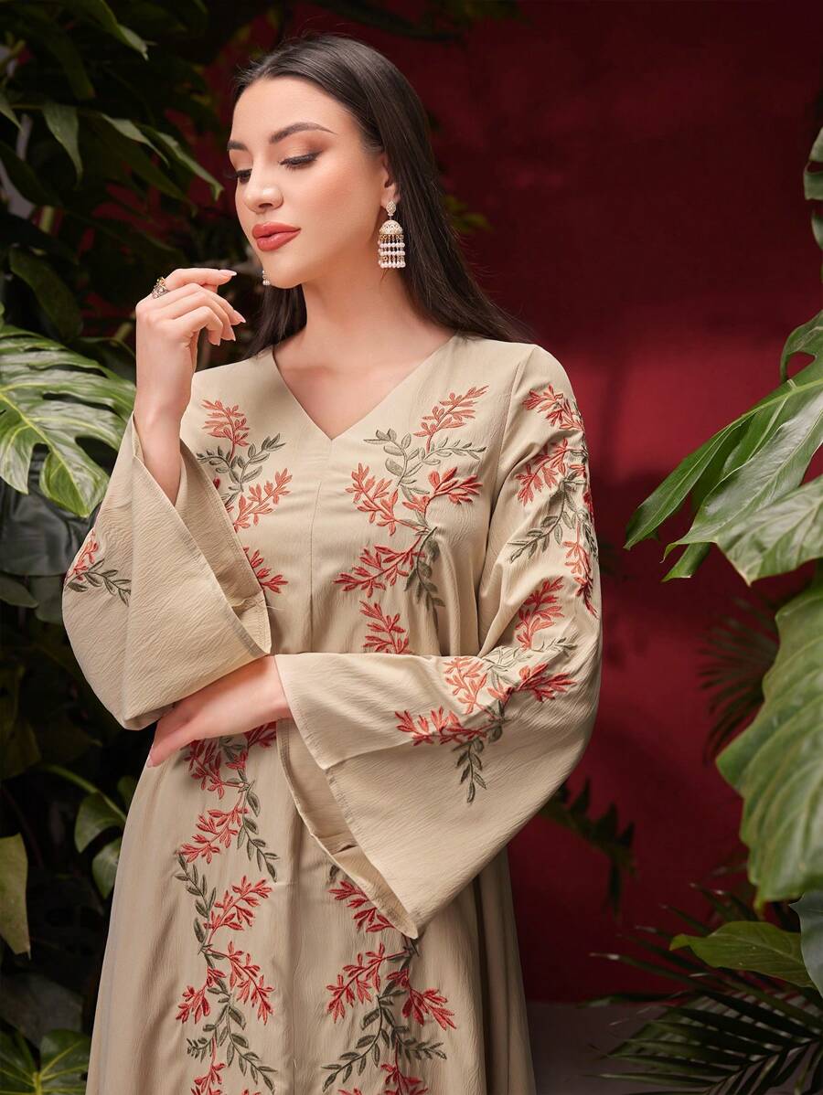 Al Najma 花卉刺绣喇叭袖端庄长袖连衣裙 - 杏色 - 查看 1