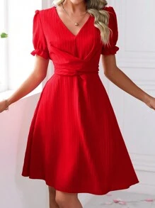 SHEIN Clasi V領燈籠袖交叉腰打結機械布料a字下擺洋裝 - 酒紅色 - 查看 4