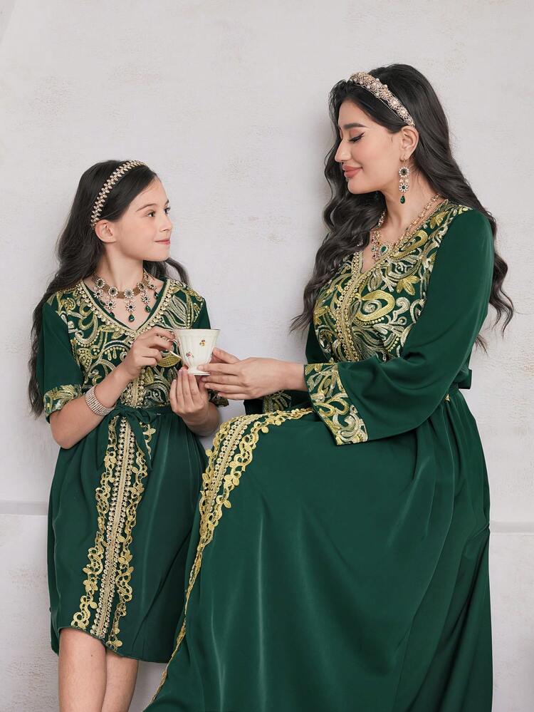 Women's Embroidered V-Neck Cinching Waist Loose Moroccan Kaftan Dress