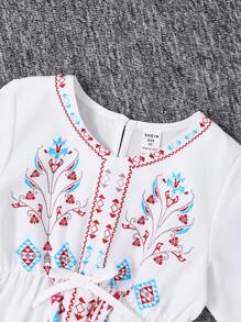 SHEIN 1pc Young Girls' Vintage Bohemian Style White Bell Sleeve Dress - White - View 6