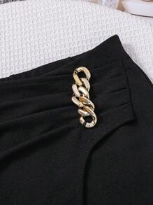 SHEIN Junvenile Girls' Solid Color Skort With Metallic Chain Decoration - Black - View 4