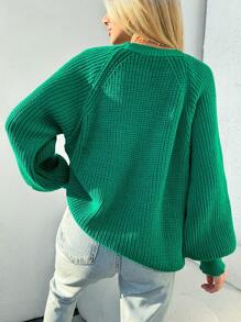EURMUSE Women's Plus Size Solid Color Raglan Sleeve Sweater Pullover - Green - View 2