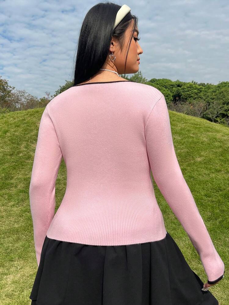 Plus Size Women's Bow Decorated Sweater Pullover