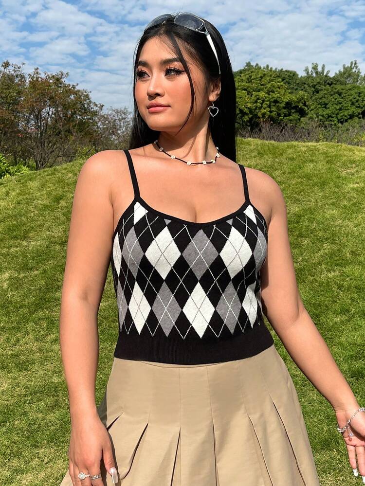 Plus Size Rhombus Check Knit Top