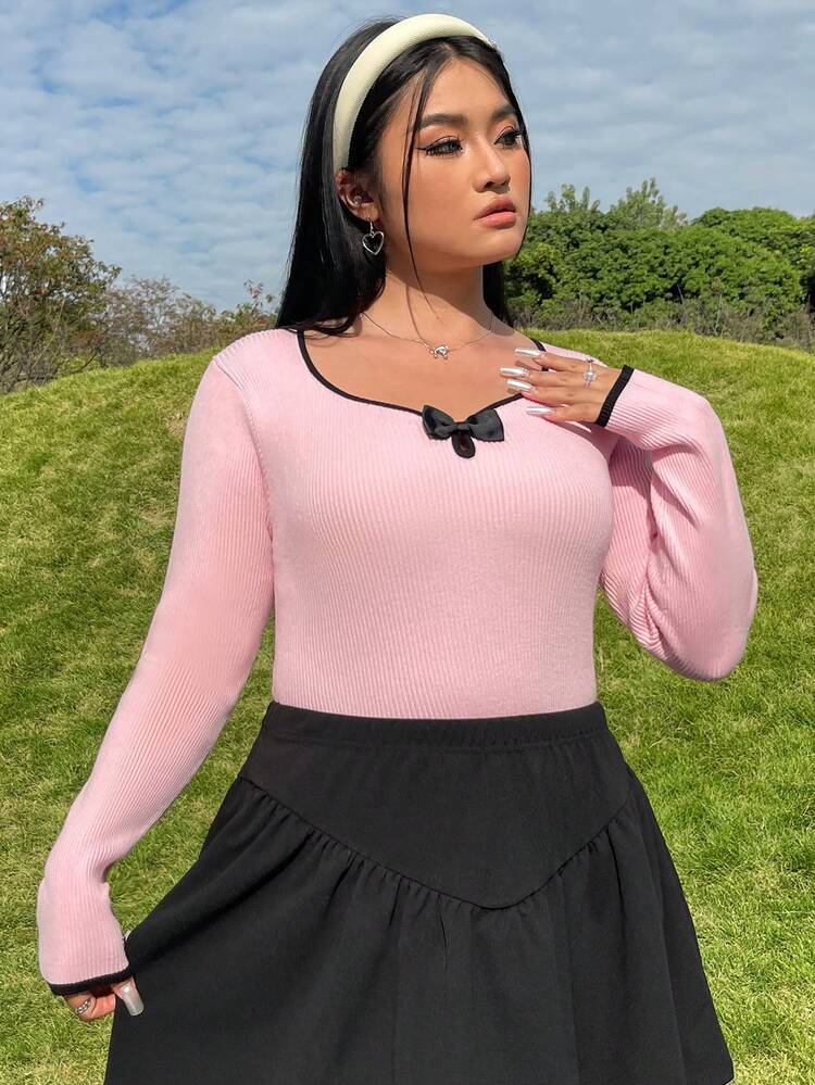 Plus Size Women's Bow Decorated Sweater Pullover