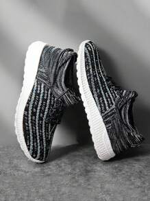 Teenagers' Comfortable And Fashionable Soft-Bottom Breathable Anti-Slip Sports Shoes - Multicolor - View 2