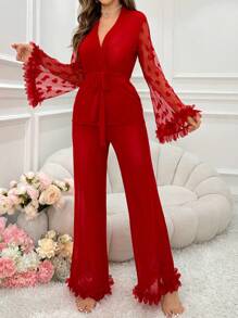 SHEIN 心形网眼拼接喇叭袖上衣搭配3D蕾丝细节裤睡衣套装 - 紅色 - 查看 3