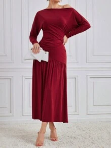 Modelyn 勃艮第红女士纯色不对称领口褶皱上衣和裙子套装 2 件套 - 酒紅色 - 查看 1