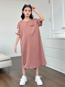 SHEIN Leap Crew Tween Girls' Loose Fit Casual Dress With Abstract Portrait & Letter Print, Round Neckline