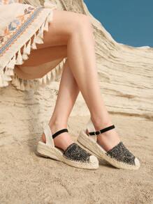 Styleloop Fashionable Thick Sole Flat Shoes - Black - View 5