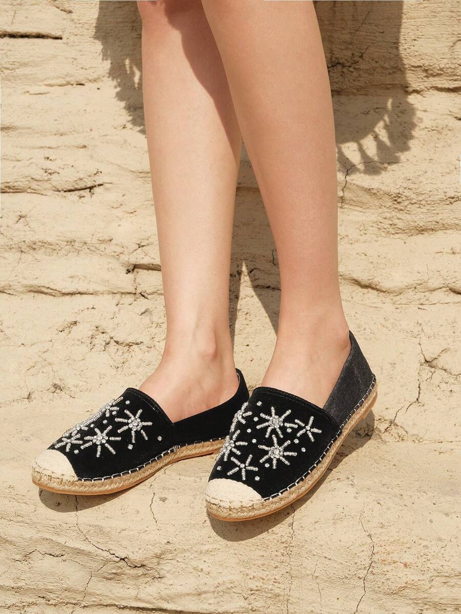 Styleloop 平底简约黑色帆布水钻装饰串珠穆勒鞋夏季钓鱼鞋度假鞋夏季促销波西米亚风复古乡村风法式鞋 - 黑色 - 查看 1