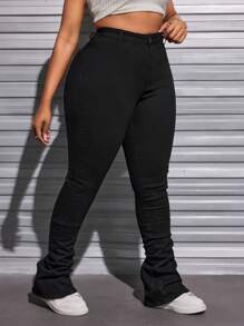 SHEIN SXY Plus Size Solid Color Slim Fit Jeans - Black - View 5