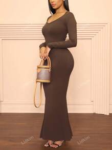 Women's Solid Color Crew Neck Fish Tail Hem Dress