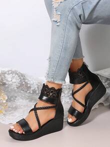 女士时尚罗马凉鞋，坡跟，厚底，露趾，镂空设计，圆头，露趾，带装饰，后拉链 - 黑色 - 查看 1