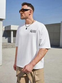 Manfinity Roughcore Men's Plus Size Dice & Letter Print Loose Fit Drop Shoulder T-Shirt