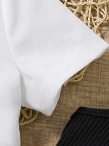 SHEIN Leap Crew NovaGlow 女婴 3 件套女婴休闲纯色短袖衬衫 + 长裤 + 吊带背心上衣套装 - 白色 - 查看 10