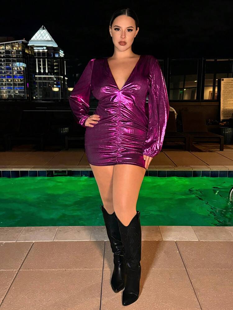 Plus Size Deep V-Neck Long Sleeve Pleated Dress