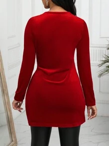 SHEIN Lady 半拉鍊閉合的鈕扣裝飾側開叉下擺t恤衫