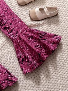 SHEIN Tween 女童时尚印花心形细节运动衫和带亮片的喇叭裤，2 件/套 - 白色 - 查看 3