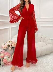 SHEIN 心形网眼拼接喇叭袖上衣搭配3D蕾丝细节裤睡衣套装 - 紅色 - 查看 4