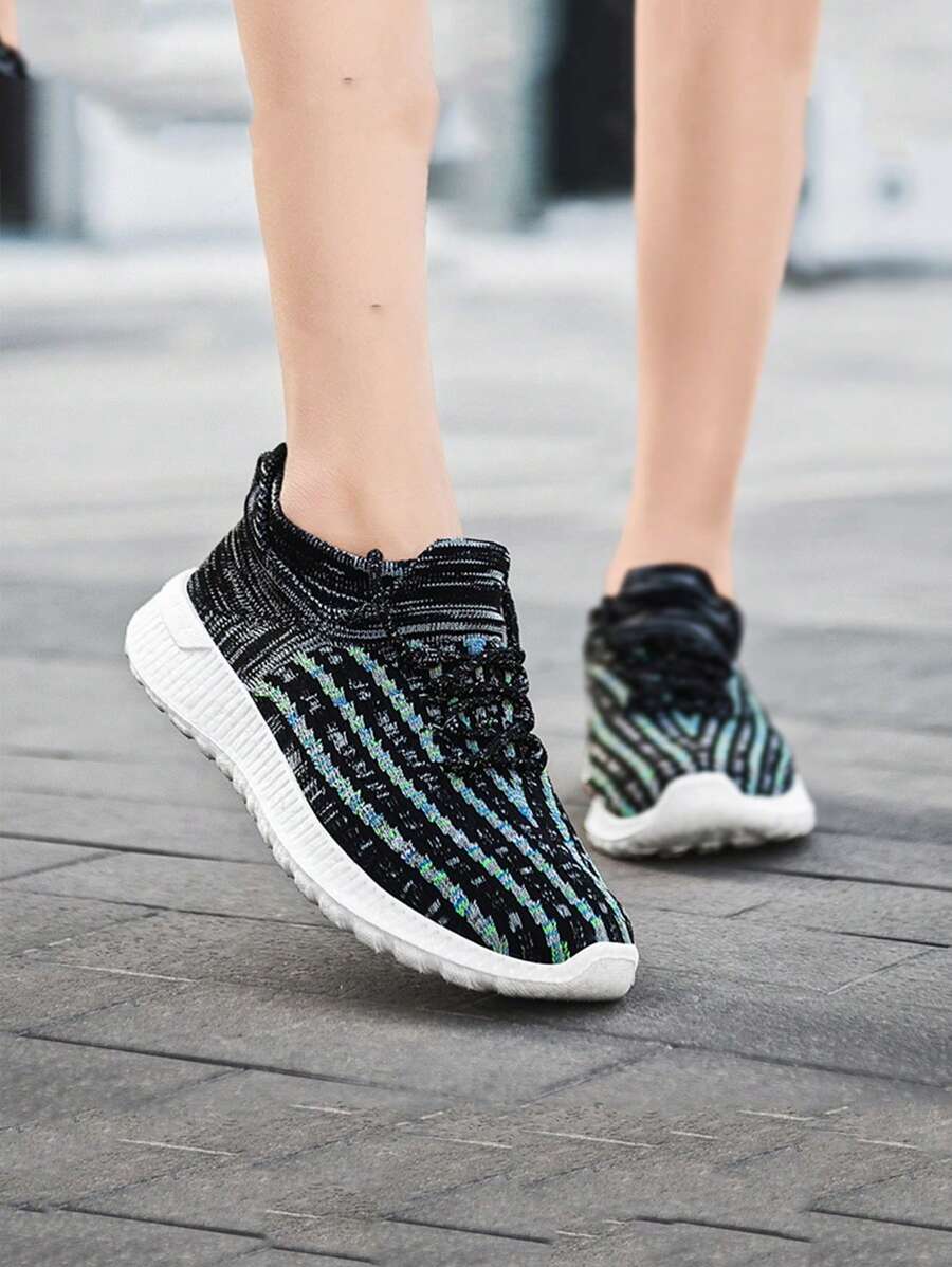 Teenagers' Comfortable And Fashionable Soft-Bottom Breathable Anti-Slip Sports Shoes - Multicolor - View 1