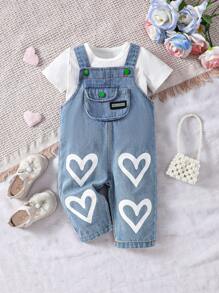 Conjunto De Parche De Corazón Y Overoles De Mezclilla Con Parte Superior Sencilla Para Niña