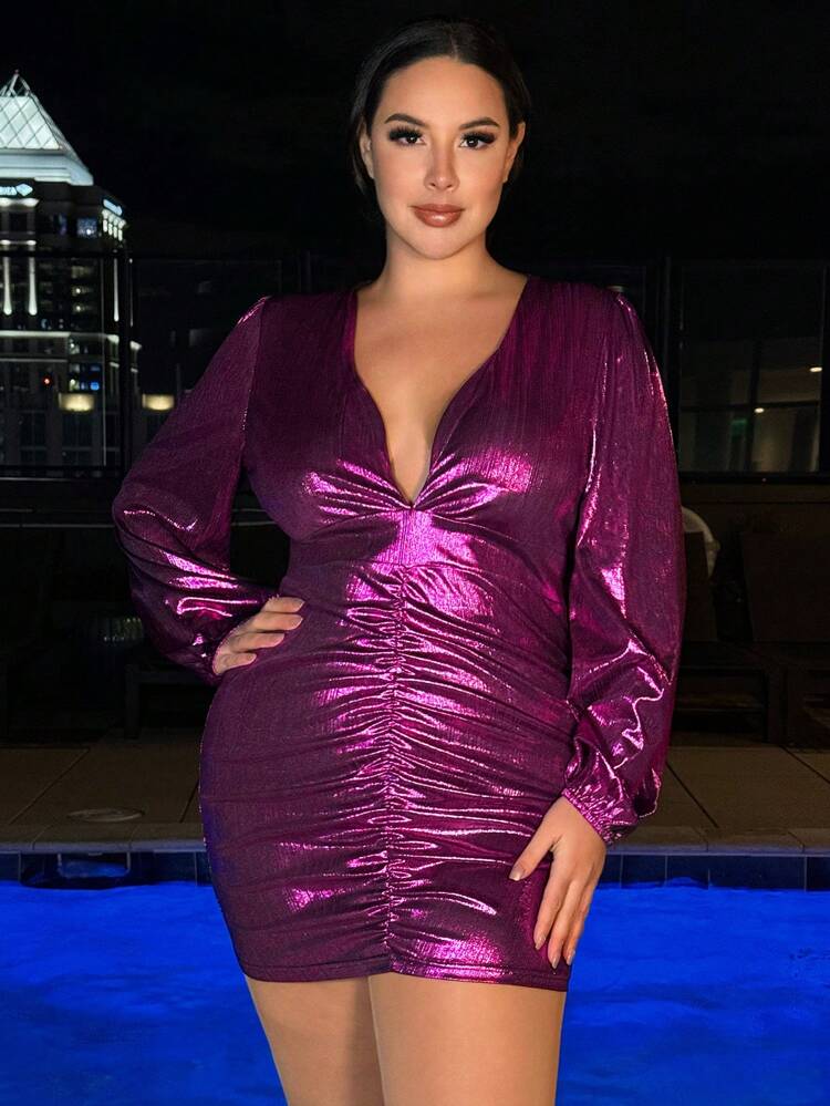 Plus Size Deep V-Neck Long Sleeve Pleated Dress