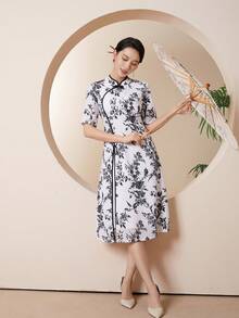 Floral Print Split Hem Cheongsam Dress - Black and White - View 3