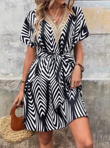 SHEIN LUNE Lace Collar Striped & Floral Print Belted Dress With Batwing Sleeves