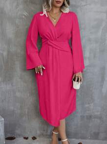 SHEIN Unity 大尺寸女性十字形設計喇叭袖連衣裙