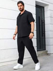 Manfinity Homme Bộ quần áo sơ mi tay ngắn màu trơn rộng rãi cỡ lớn cho nam - màu đen - Xem 3