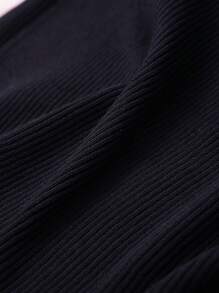 SHEIN LUNE Plus Size Women's V-Neck Knitted Top